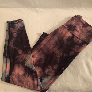 Teeki Feather Yoga Leggings / Tights
